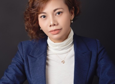 TRẦN HỒNG NHUNG